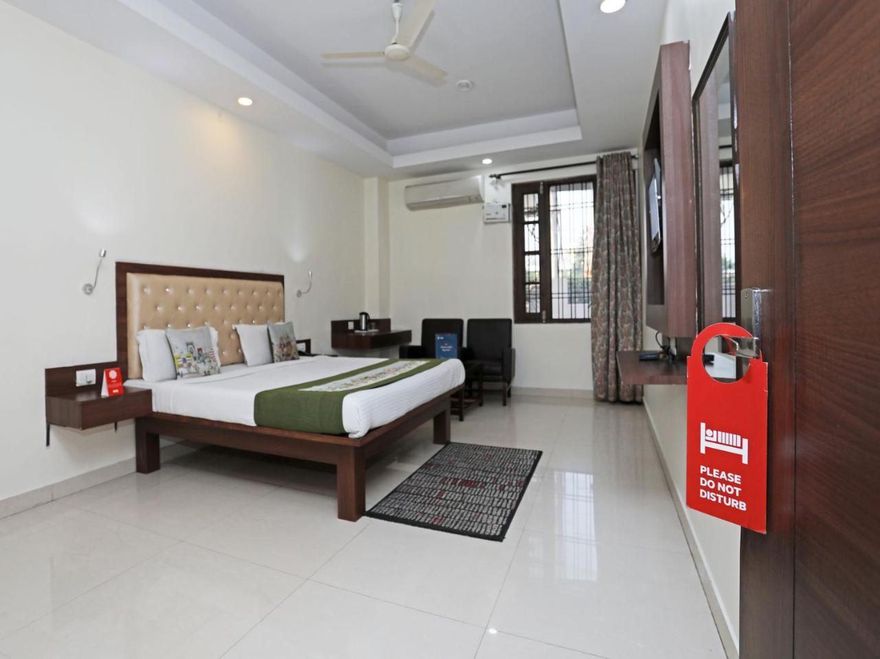 Oyo 680 Hotel Ranjana Heritage Лакхнау Экстерьер фото