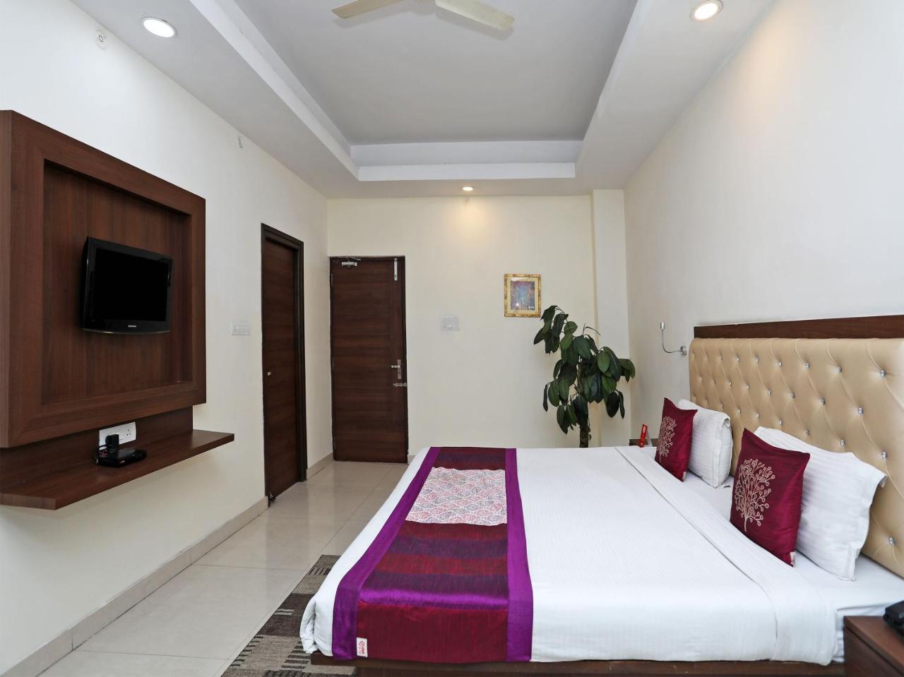 Oyo 680 Hotel Ranjana Heritage Лакхнау Экстерьер фото